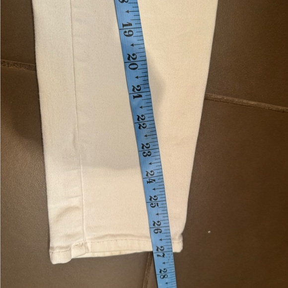WHITE HOUSE BLACK MARKET White Women’s Denim Floral Embroidered Crop Jeans SZ 2 - Picture 9 of 15